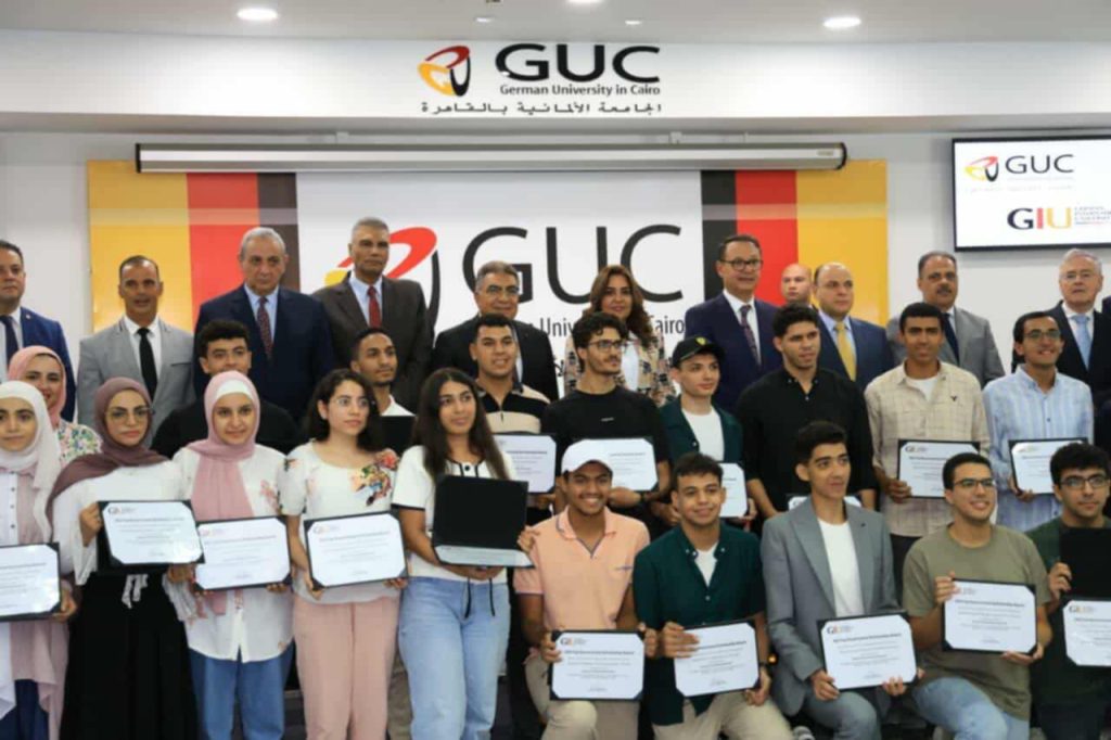 وزيرة التنمية المحلية تشهد احتفالية الجامعة الألمانية لتكريم أوائل الثانوية العامة ومنحهم 69 منحة دراسية