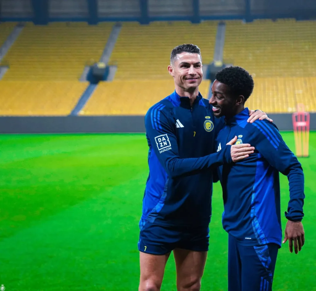 لماذا رفض الاتفاق عروض الاتحاد والنصر للتعاقد مع العتيبي؟