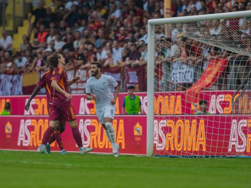 نيوم يلوح لكبار الدوري السعودي بتعادل مثير مع روما