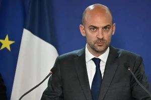 فرنسا تبدي استياءها من تصنيف روسيا “مراسلون بلا حدود” منظمة غير مرغوب فيها