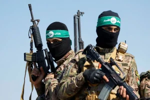 الجيش الإسرائيلي يؤكد استهداف قادة “حماس” في الخارج