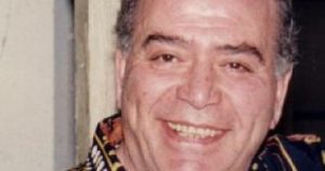 حسين كمال من أهم مخرجي السينما المصرية وقدم أعمالاً بارزة في الذاكرة