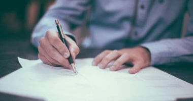 مش بالساهل.. ضوابط قانونية لإنهاء عقد العمل
