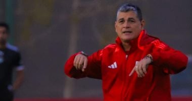 أوسكار رويز يجتمع مع حكام الجولة الثانية بالدوري لتقييم الأداء