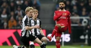 ليفربول يتحدى نيوكاسل يونايتد فى قمة الجولة الثانية بالدوري الإنجليزي الليلة.. إنجاز أسطوري ينتظر محمد صلاح ضد “الماكبايس”.. سجل حافل يدعم الفرعون المصري أمام بطل كأس الرابطة.. واستقبال عدائي ينتظر الريدز  – اليوم السابع