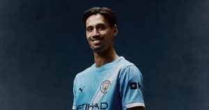 أغلى 10 نجوم جدد حصولًا على راتب في الدوري الإنجليزي 2025