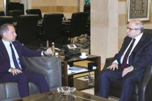 وفد قطري إلى لبنان للقاء الرؤساء الثلاثة