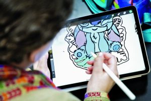 برامج جامعة فرجينيا الصيفية تُلهم العقول الشابة