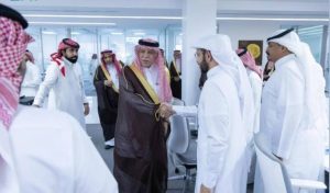 القصبي يطّلع على تسهيل الخدمات في “تجارة عسير”