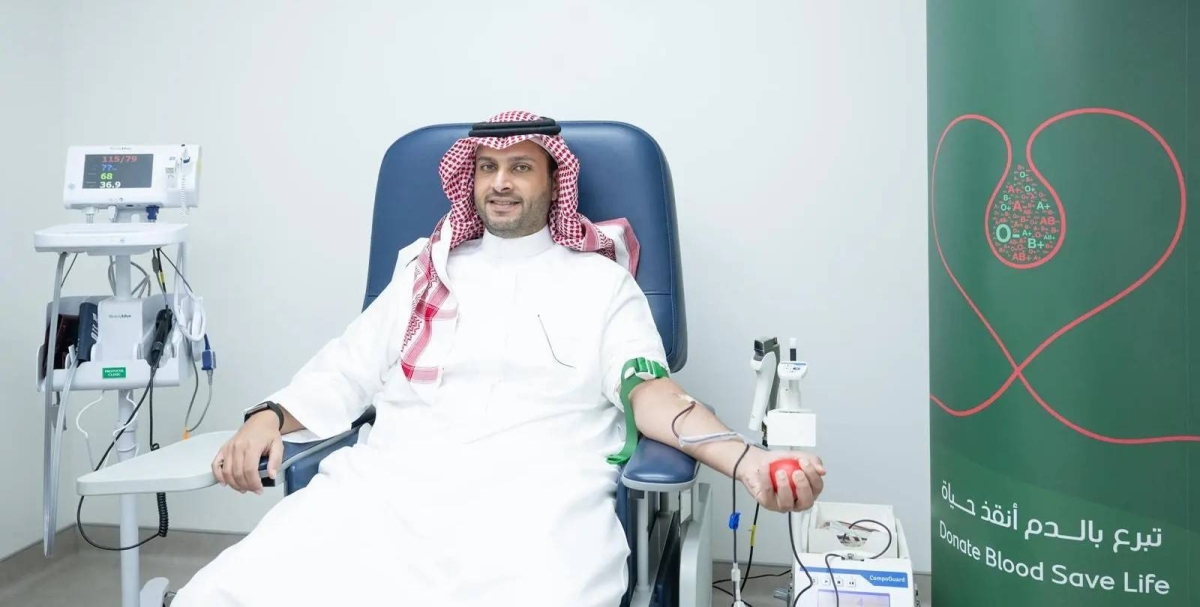 تركي بن محمد بن فهد يشارك في الحملة الوطنية السنوية للتبرع بالدم التي أطلقها ولي العهد
