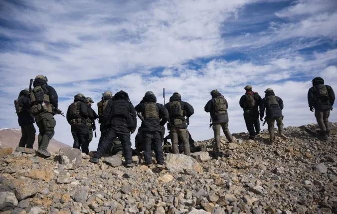 بعد الحديث عن مفاوضات مع سوريا.. كاتس: الجيش الإسرائيلي سيبقى على قمة جبل الشيخ