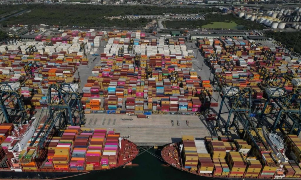 البرازيل تشتري العسل والأسماك المتضررة من الرسوم الأمريكية لتوزيعها في المدارس