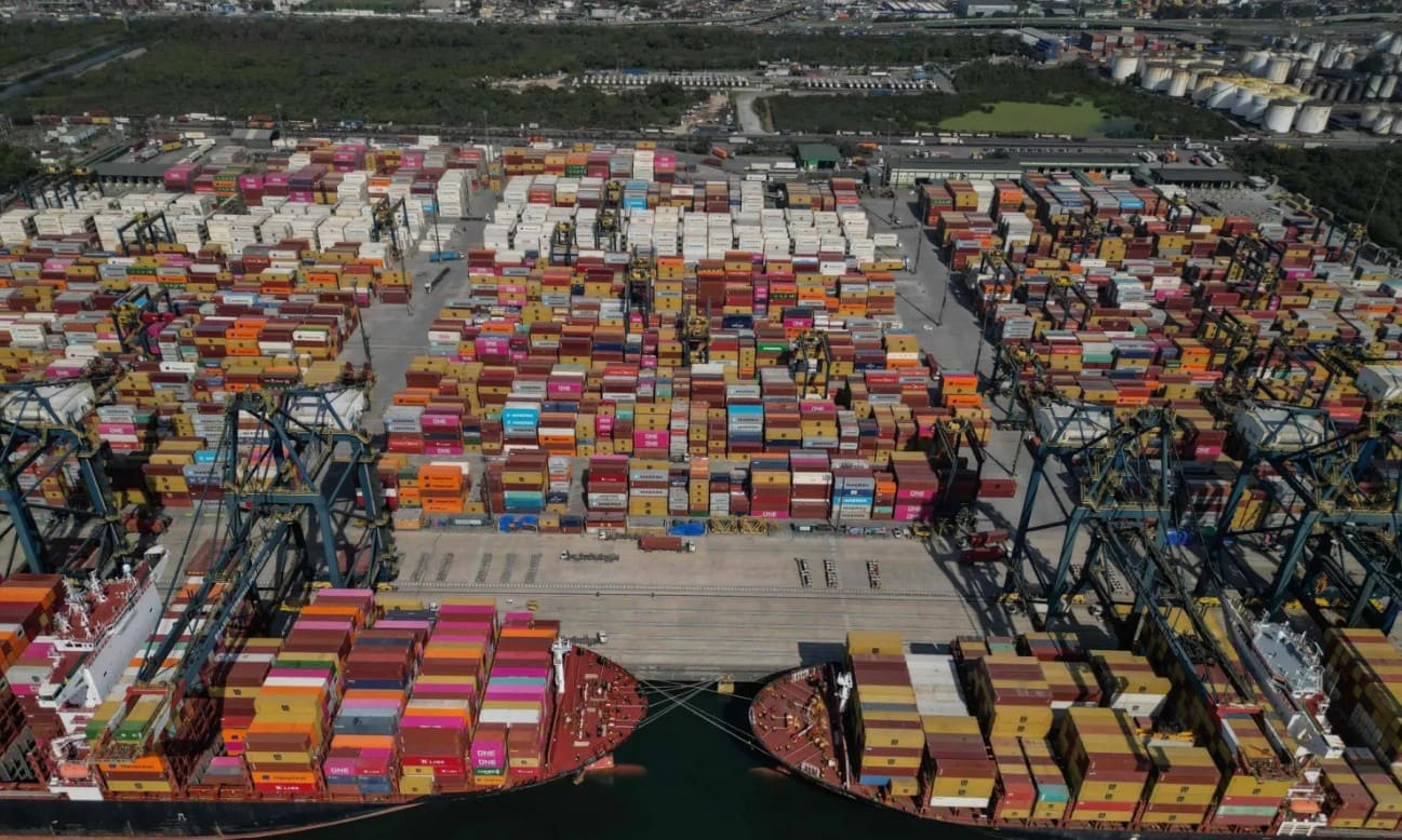 البرازيل تشتري العسل والأسماك المتضررة من الرسوم الأمريكية لتوزيعها في المدارس