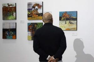 خلاصات مناظرة الفنون البصرية.. انتقاد تهميش التصميم ولوذ بالعلوم الإنسانية