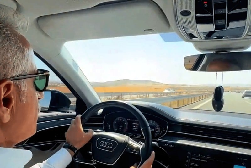 بسبب سرعة “جنونية” .. غرامة 9267 ليرة لوزير النقل التركي