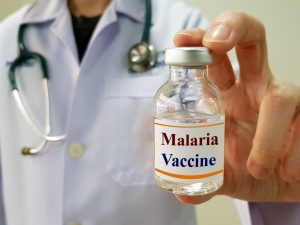 تخفيضات التمويل تهدد جهود وقاية أطفال أفريقيا من الملاريا