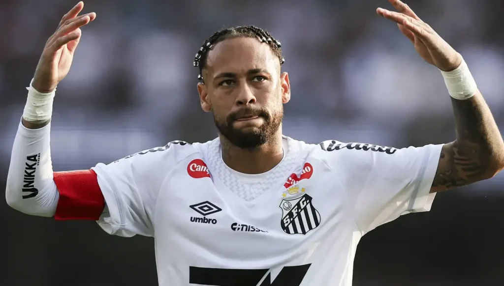 إصابات نيمار لا ترحم… نجم البرازيل يلاحق الزمن لإنقاذ سانتوس