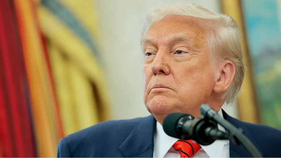 ترامب يحضر اجتماعا مع كبار قادة الجيش الأمريكي.. “لقاء نادر”