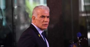 بعد خطة ترامب.. لابيد يحذر نتنياهو من الرد بكلمة “لكن”