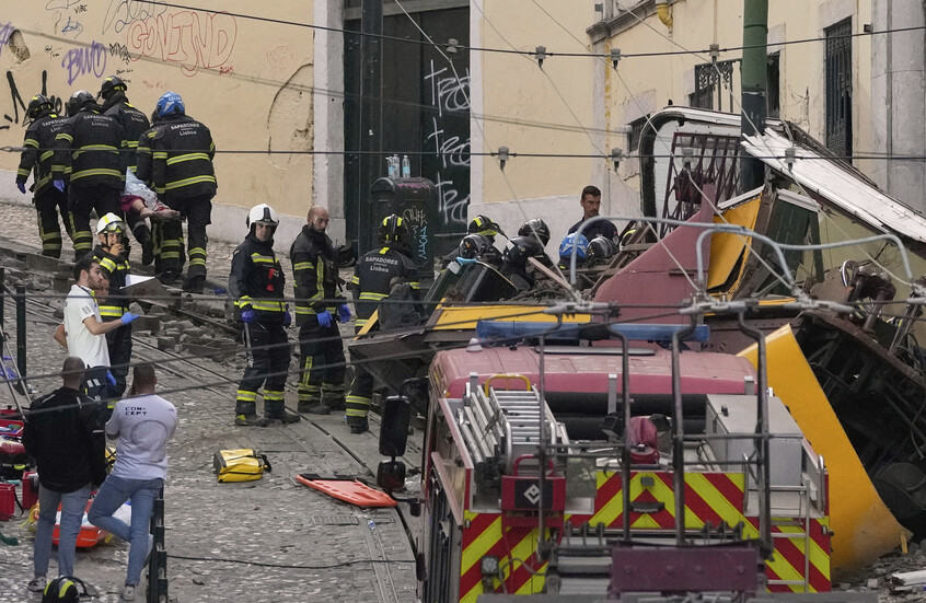 البرتغال.. مقتل 15 شخصا وإصابة آخرين بعد خروج قطار عن مساره
