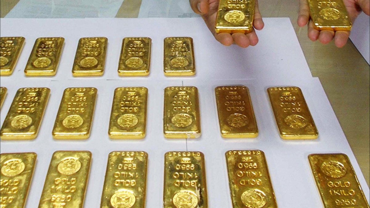 Le pari sur une baisse des taux américains pousse l'or à un nouveau sommet