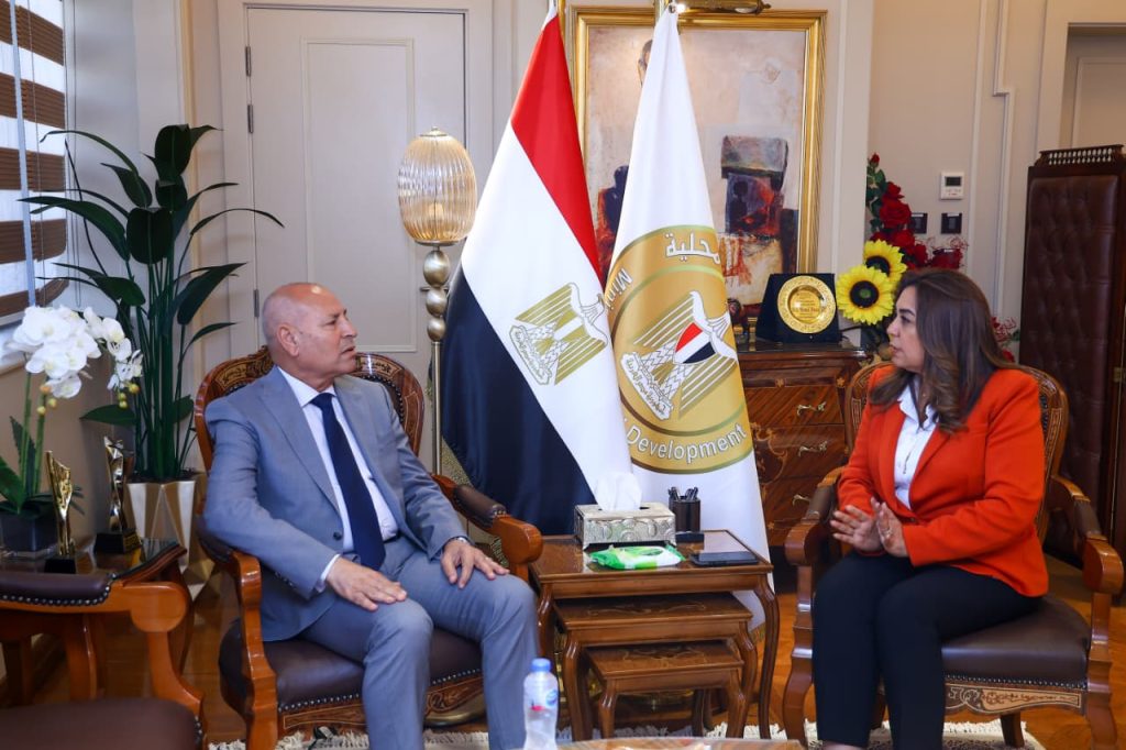 الدكتورة منال عوض تُتابع مع محافظ القاهرة المشروعات التنموية والخدمية – بوابة الأهرام