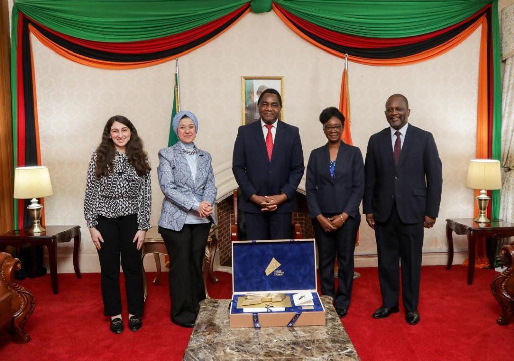 السفيرة المصرية تلتقي رئيس جمهورية زامبيا | صور – بوابة الأهرام