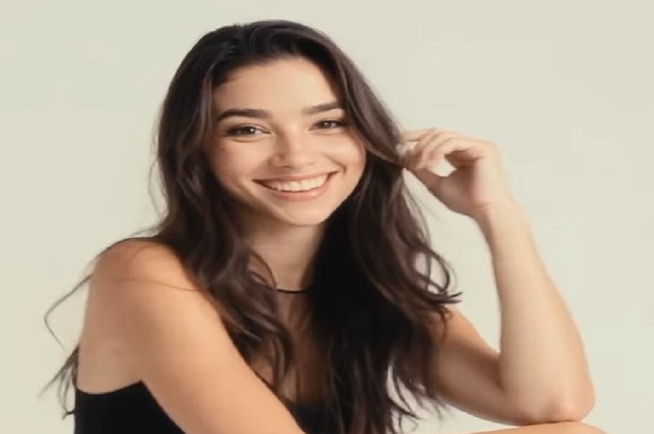 جدل واسع في هوليوود بعد ظهور الممثلة بالذكاء الاصطناعي “تيلي نوروود”| صور – بوابة الأهرام