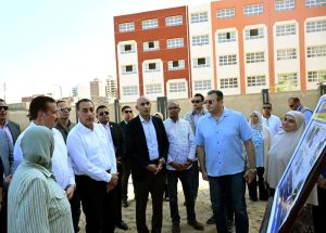 رئيس الوزراء يؤكد الاهتمام بالتوسع في إقامة المزيد من المدارس المصرية اليابانية