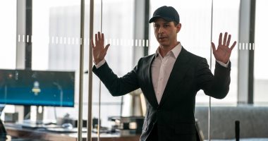 جيريمى سترونج يقدم شخصية مارك زوكربيرج في فيلم The Social Reckoning – اليوم السابع