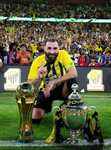 الاتحاد الآسيوي يتغزّل بالعميد