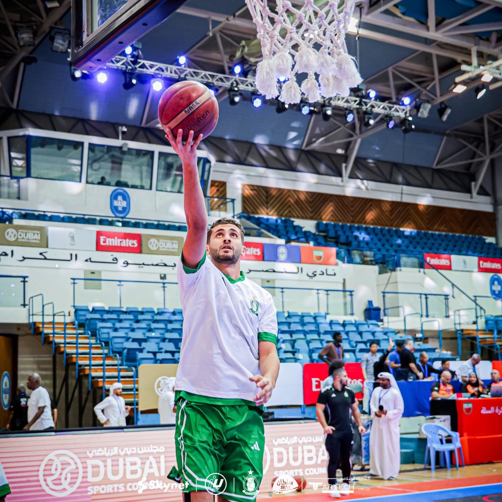 الأهلي طرابلس يحقق فوزه الثالث على التوالي في البطولة العربية ويتصدر مجموعته