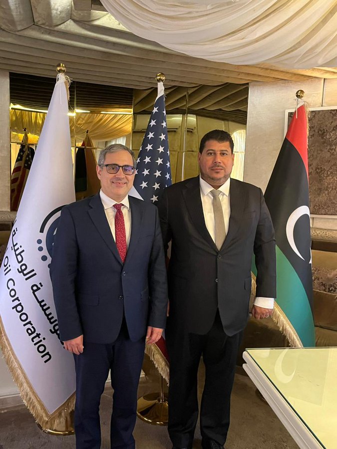 تطوير قطاع النفط وزيادة الإنتاج على طاولة مباحثات المؤسسة الوطنية للنفط والسفارة الأمريكية.