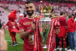 Les critiques de Salah forcent un compte de fans de Liverpool à s'excuser auprès d'anciens attaquants