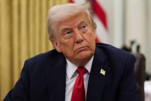 ترامب: إذا كنا غير سعداء بقرار بوتين سترون ما سيحدث!