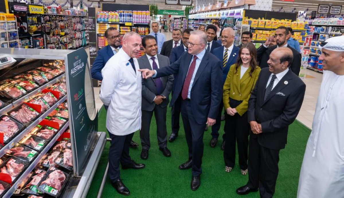رئيس الوزراء الأسترالي يزور فرع لولو هايبرماركت في أبوظبي
