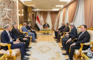 وزير الإنتاج الحربي يستقبل السفير الأرميني لبحث أوجه التعاون المشترك