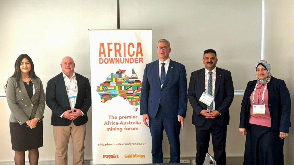 Le ministre du pétrole discute avec des entreprises australiennes de nouveaux investissements miniers en Égypte