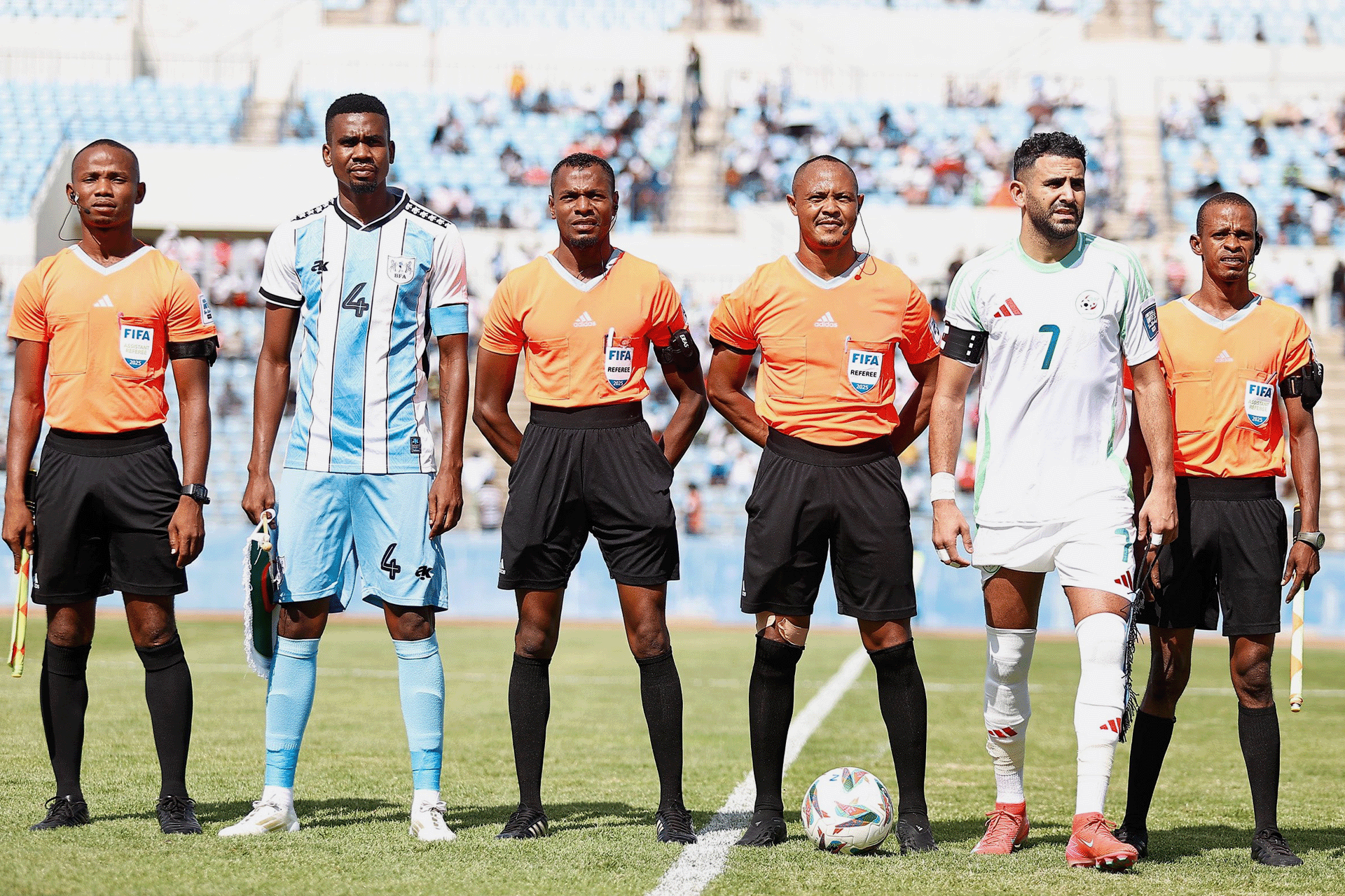 الجزائر ضد بوتسوانا في تصفيات كأس العالم 2026.. الموعد والتشكيلة والقنوات الناقلة