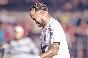 Blessure : Neymar de nouveau éloigné des terrains