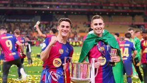 "À cause des petites amies".. Frenkie de Jong révèle la vérité sur son différend avec son ami à Barcelone (vidéo)
