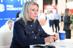 Zakharova : La Moldavie a transformé ses élections en "festival de moquerie" en n'ouvrant que deux bureaux de vote en Russie