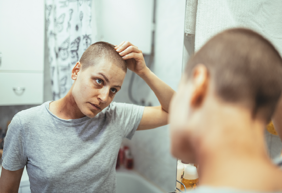 ابتكار جديد يحمي الشعر من التساقط أثناء العلاج الكيميائي