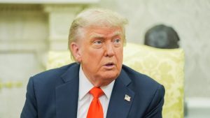 ترامب يعلن “خطة سلام شاملة” للشرق الأوسط: وقف الحرب في غزة ودعم كامل لنتنياهو إذا رفضت حماس