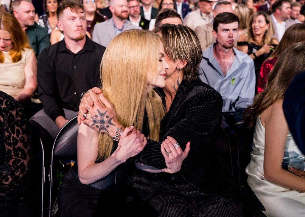 نيكول كيدمان تنفصل عن زوجها الفنان كيث أوربان بعد زواج دام 19 عاما