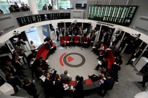 بورصة لندن للمعادن تؤخر بدء التداول 90 دقيقة في آسيا