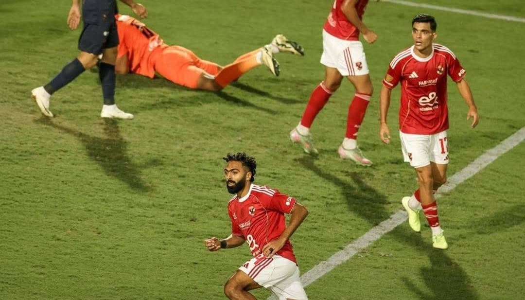 حالات تحكيمية تثير الجدل في مباراة الأهلي والزمالك | صحيفة الخليج