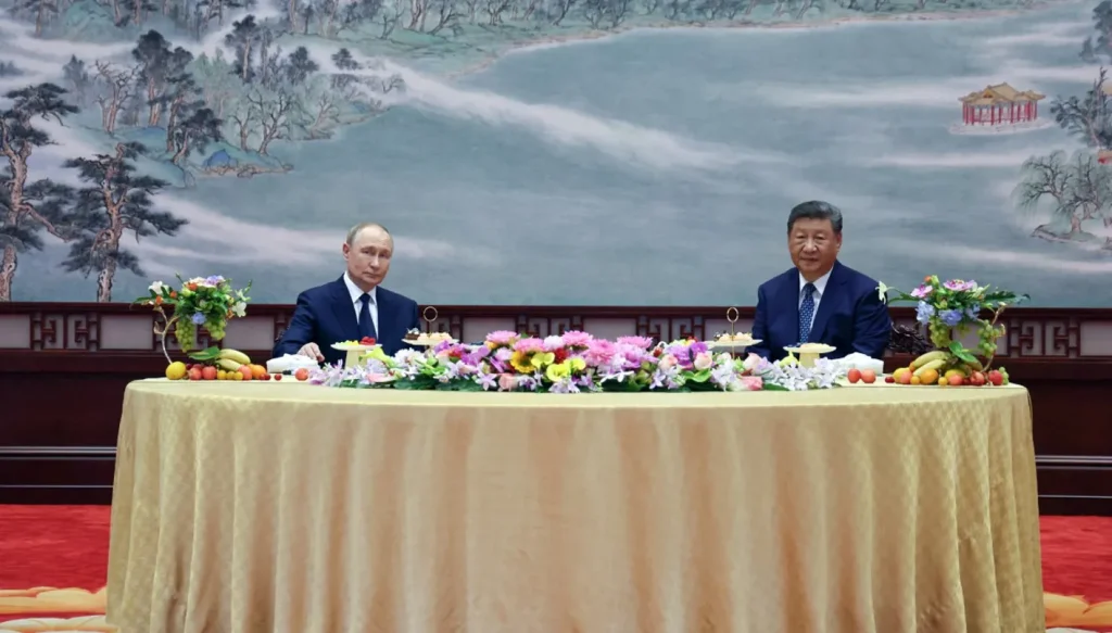 Une course cachée entre la Chine et la Russie : zones d'influence, plans de transport et technologies militaires