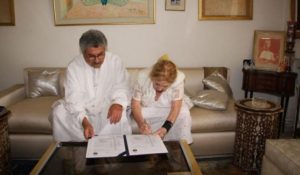 La famille du défunt Shadhili Al-Qalibi fait don de sa bibliothèque privée à la Bibliothèque Nationale