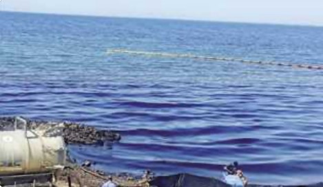 تسرب بترولي شمال البحر الأحمر بسبب كسر مفاجئ في أحد خطوط شقير برأس غارب